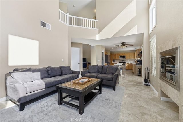 44252 63rd Street W, Lancaster, CA 93536
