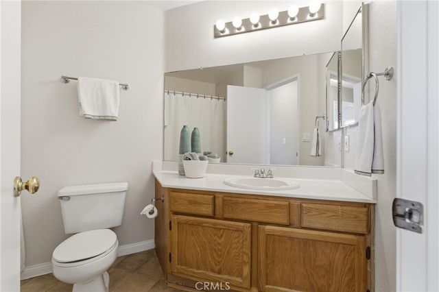 44252 63rd Street W, Lancaster, CA 93536