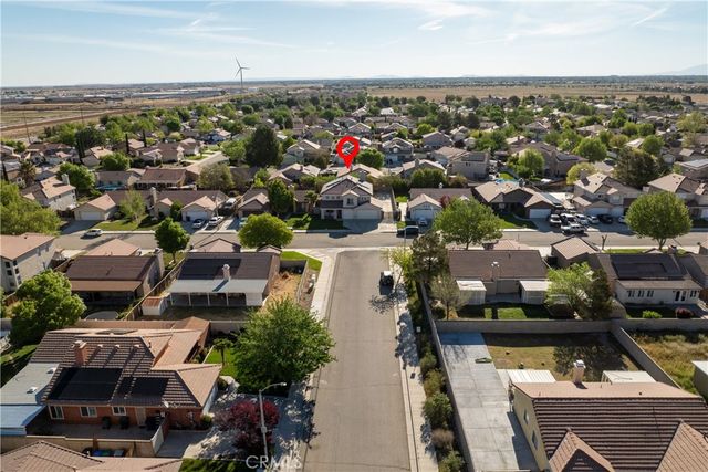 44252 63rd Street W, Lancaster, CA 93536
