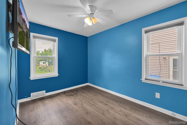4148 Academy Street, Dearborn Heights, MI 48125