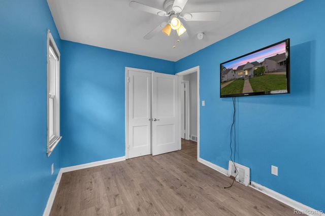 4148 Academy Street, Dearborn Heights, MI 48125