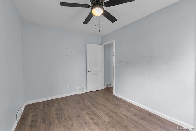 4148 Academy Street, Dearborn Heights, MI 48125