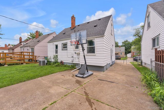4148 Academy Street, Dearborn Heights, MI 48125