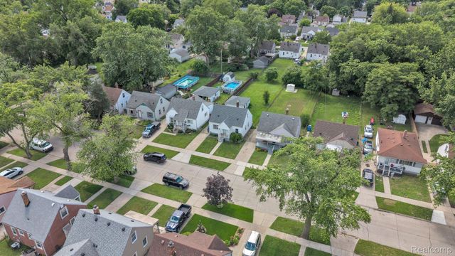 4148 Academy Street, Dearborn Heights, MI 48125