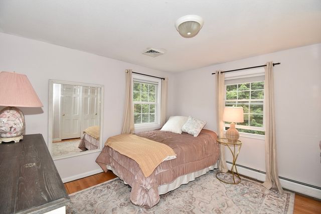 12 Cooley Dr, Wilbraham, MA 01095