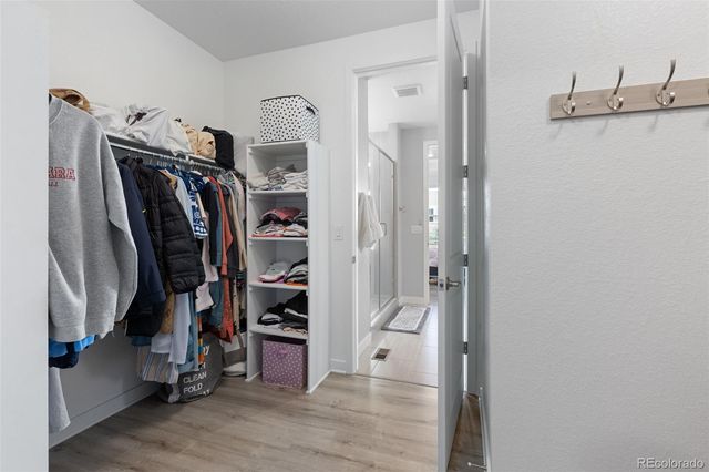 8801 S Ukraine Court, Aurora, CO 80016