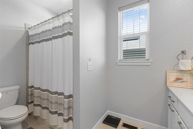 8801 S Ukraine Court, Aurora, CO 80016