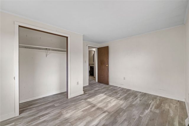 161 Petroleum Ave, Claysville, PA 15323