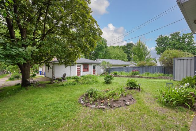 1854 Laurel Avenue, Saint Paul, MN 55104