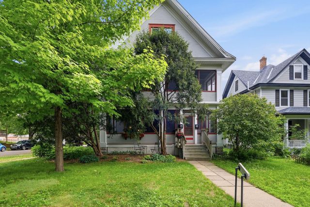 1854 Laurel Avenue, Saint Paul, MN 55104