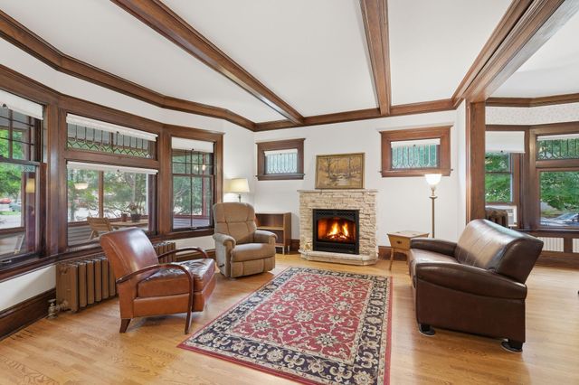 1854 Laurel Avenue, Saint Paul, MN 55104