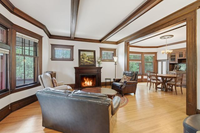 1854 Laurel Avenue, Saint Paul, MN 55104