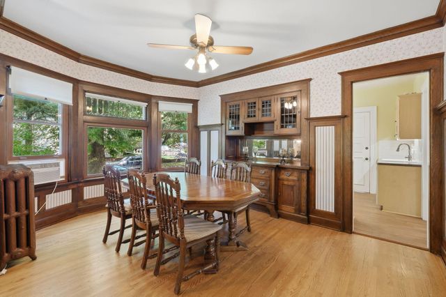 1854 Laurel Avenue, Saint Paul, MN 55104