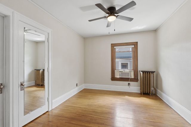1854 Laurel Avenue, Saint Paul, MN 55104