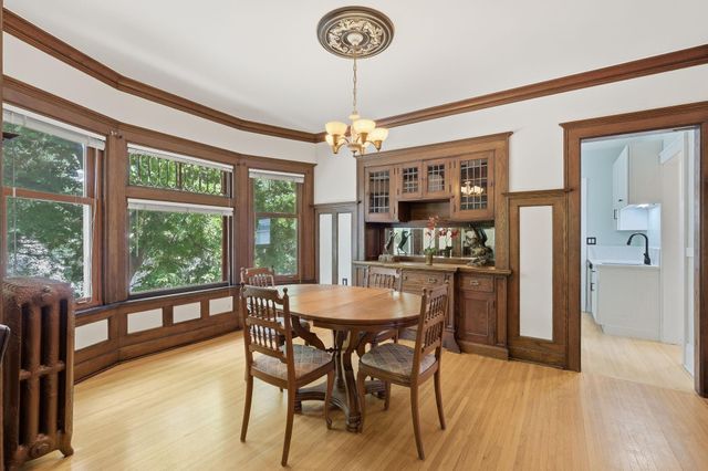 1854 Laurel Avenue, Saint Paul, MN 55104
