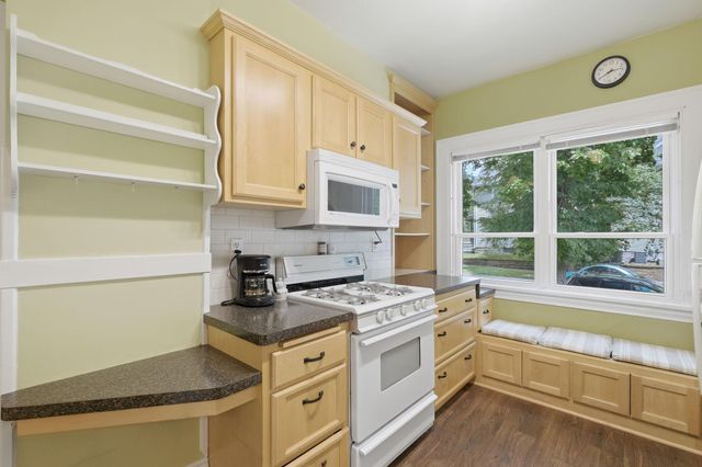 1854 Laurel Avenue, Saint Paul, MN 55104