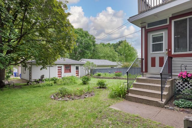 1854 Laurel Avenue, Saint Paul, MN 55104