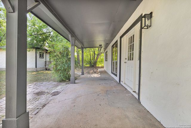97 Denton, San Antonio, TX 78213