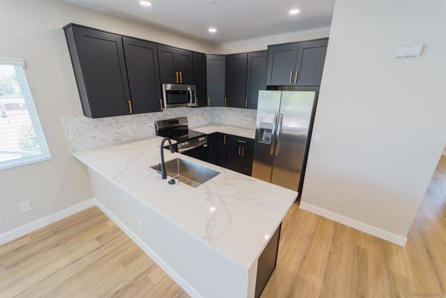 3363 A, San Diego, CA 92102