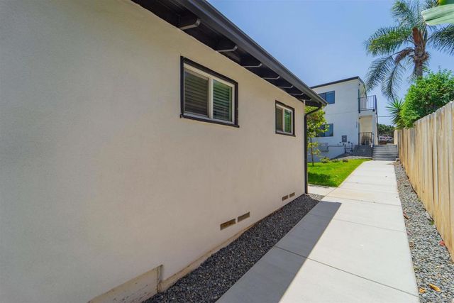 3363 A, San Diego, CA 92102