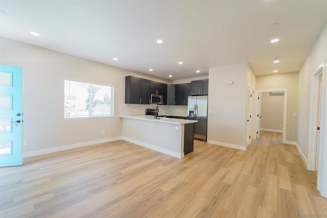 3363 A, San Diego, CA 92102