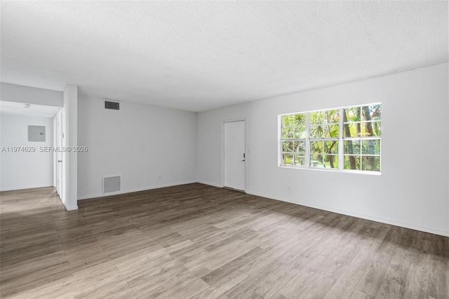 400 SE 31st St 1, Fort Lauderdale, FL 33316