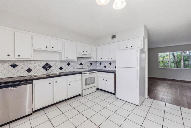 400 SE 31st St 1, Fort Lauderdale, FL 33316