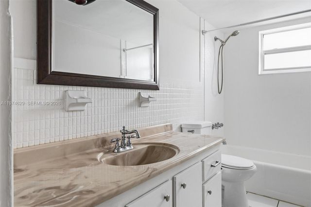 400 SE 31st St 1, Fort Lauderdale, FL 33316