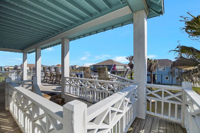 2570 Tide Drive, Port Bolivar, TX 77650