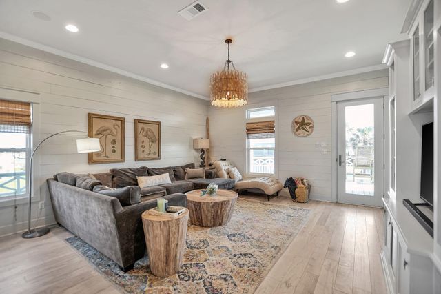 2570 Tide Drive, Port Bolivar, TX 77650