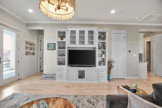 2570 Tide Drive, Port Bolivar, TX 77650