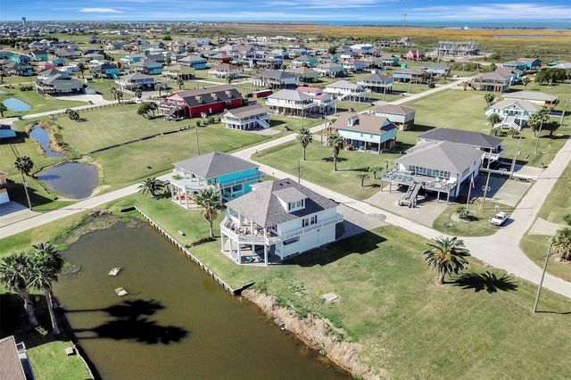 2570 Tide Drive, Port Bolivar, TX 77650