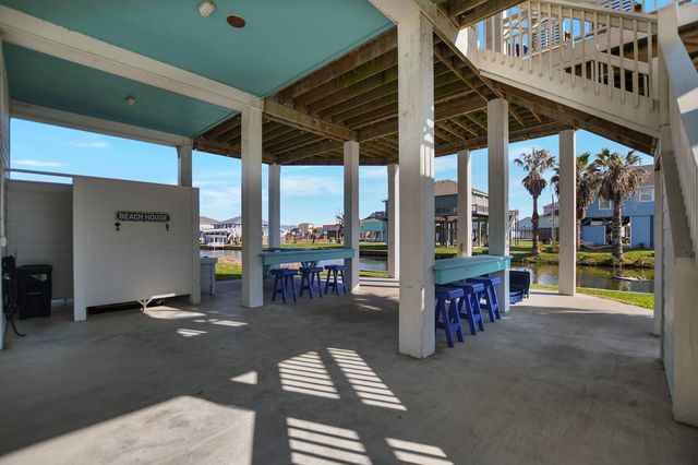 2570 Tide Drive, Port Bolivar, TX 77650