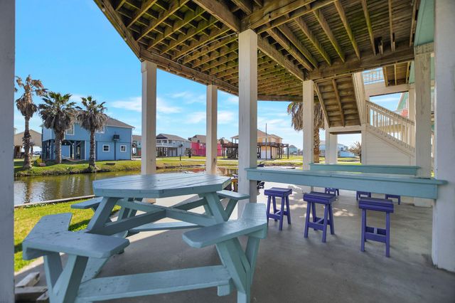 2570 Tide Drive, Port Bolivar, TX 77650