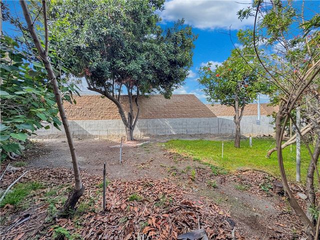 7736 Sugar Drive, Huntington Beach, CA 92647
