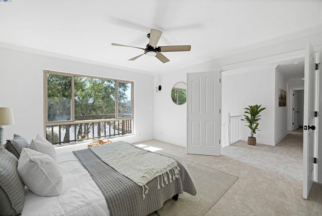 27880 Pebble Ct, Hayward, CA 94542