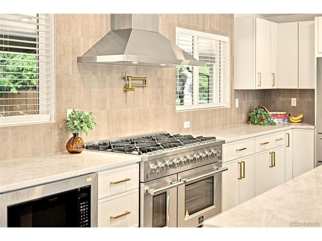 642 S Pontiac St, Denver, CO 80224