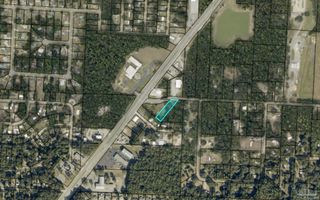5907 Carroll Rd, Milton, FL 32583