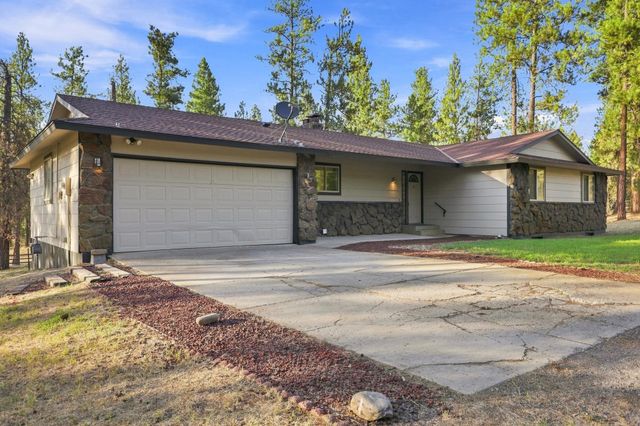21808 W Bannock Ave, Medical Lake, WA 99022
