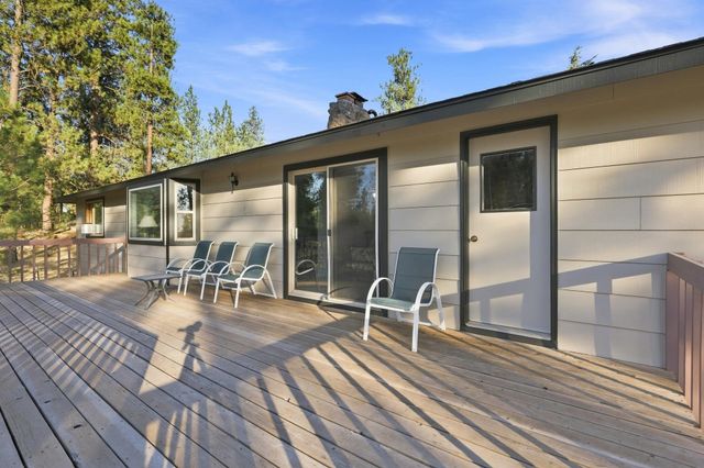 21808 W Bannock Ave, Medical Lake, WA 99022
