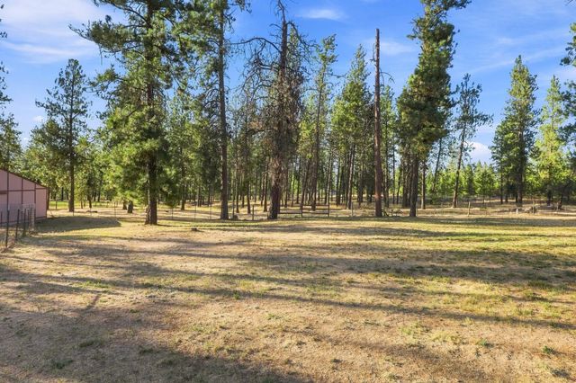 21808 W Bannock Ave, Medical Lake, WA 99022