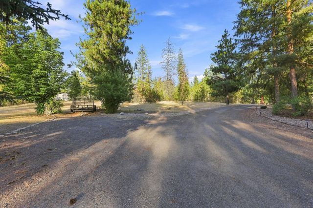 21808 W Bannock Ave, Medical Lake, WA 99022