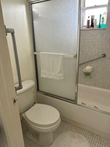 2728 N Garden Drive 313, Lake Worth, FL 33461