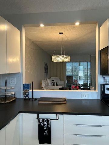 2728 N Garden Drive 313, Lake Worth, FL 33461