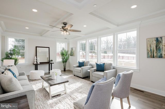 1605A OAKLAND RD, Freeland, MD 21053