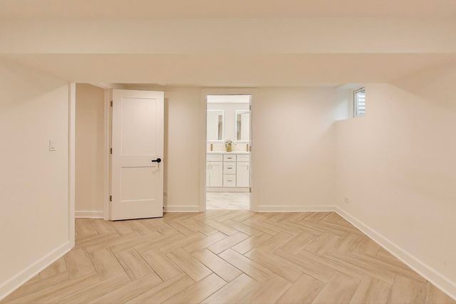 832 N Delphia Avenue, Park Ridge, IL 60068