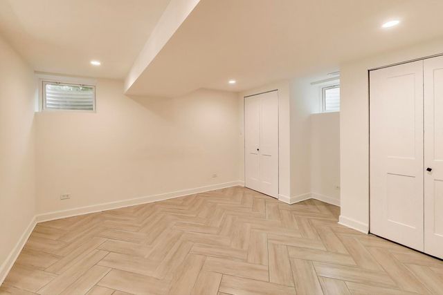 832 N Delphia Avenue, Park Ridge, IL 60068