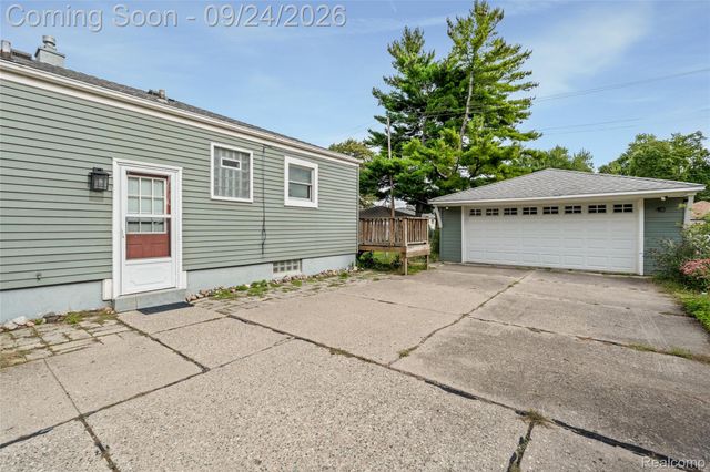 40 Dorothea Street, Mt. Clemens, MI 48043