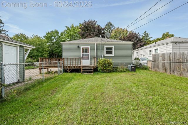40 Dorothea Street, Mt. Clemens, MI 48043