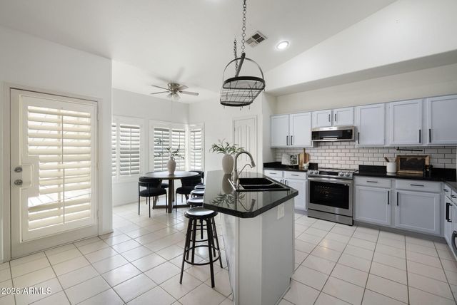 12315 N 53RD Drive, Glendale, AZ 85304